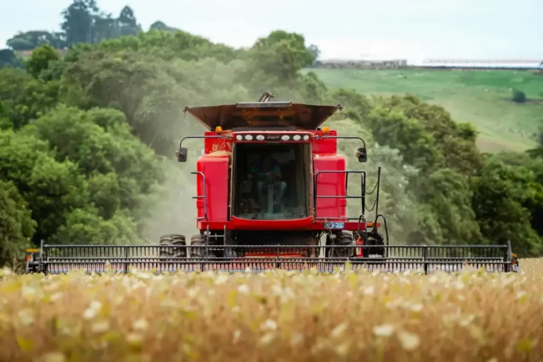 Como Geradores de Energia Aumentam a Resiliência das Operações Agrícolas